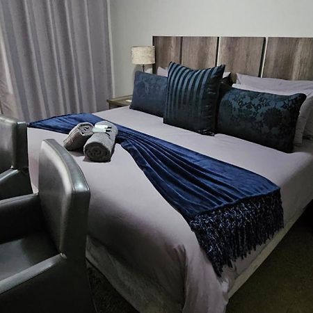 Blue Sparrow Guest House Middelburg  Ngoại thất bức ảnh