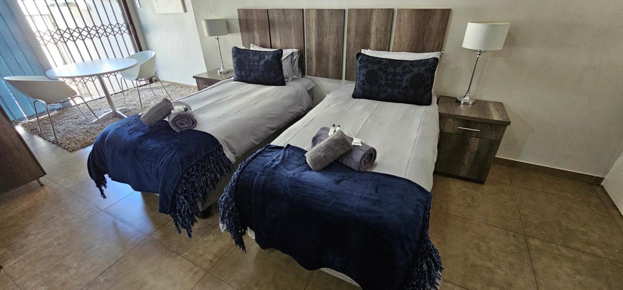 Blue Sparrow Guest House Middelburg  Ngoại thất bức ảnh