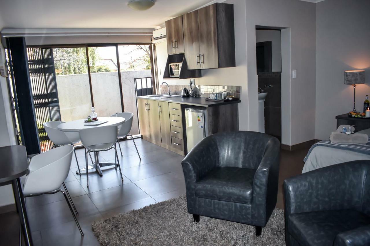 Blue Sparrow Guest House Middelburg  Ngoại thất bức ảnh